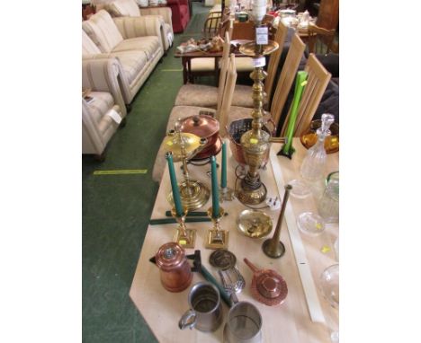BRASS TABLE LAMP AND OTHER BRASS, METAL AND COPPER WARE. (TABLE LAMP NEEDS ATTENTION - LAMP HOLDER) (IRON SOLD AS ANTIQUE AND