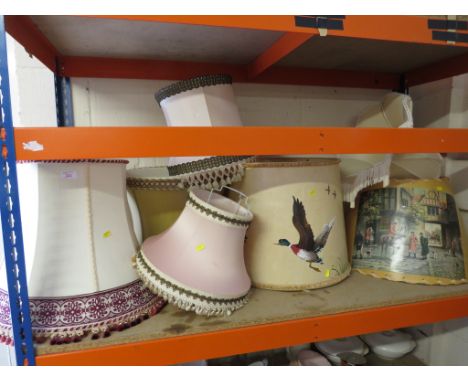 SEVEN ASSORTED LAMP SHADES.