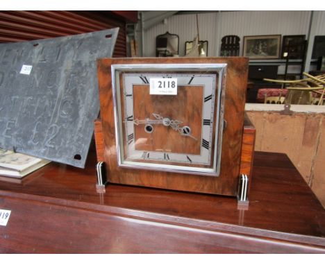 An Art Deco mantel clock 