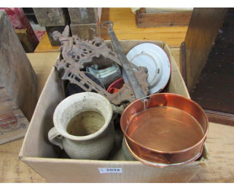 A box of miscellaneous including cast iron tractor plate 'Ransomes, Ipswich', metal wares etc 