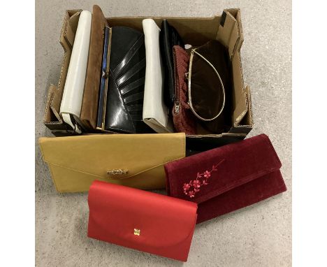 10 assorted vintage ladies clutch style handbags.  To include: Lotus, Japelle by Shiltou, Clarks and Meadows of Norwich. 