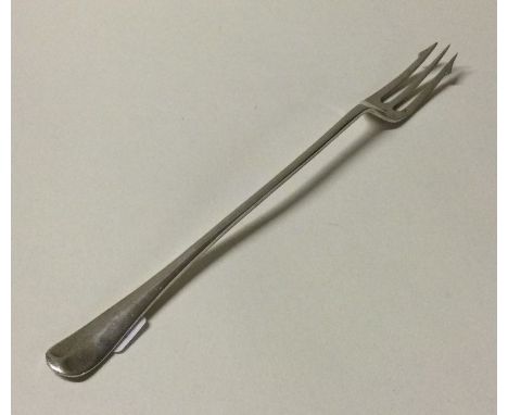A large tapering silver pickle fork of Old English design. Sheffield. Approx. 23 grams. Est. £20 - £30.