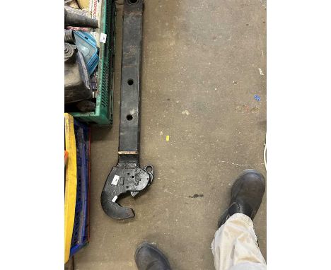 Lifting arm for John Deere tractor