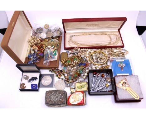 Selection of Costume Jewellery and a selection of Coins.  To include Glass Bead Necklaces, Costume Brooches and two Costume T