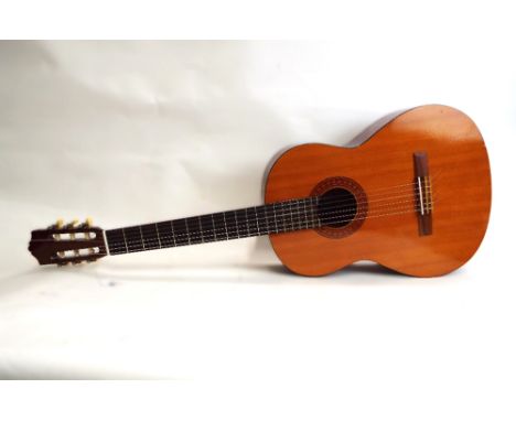 Yamaha C-40 classical guitar 