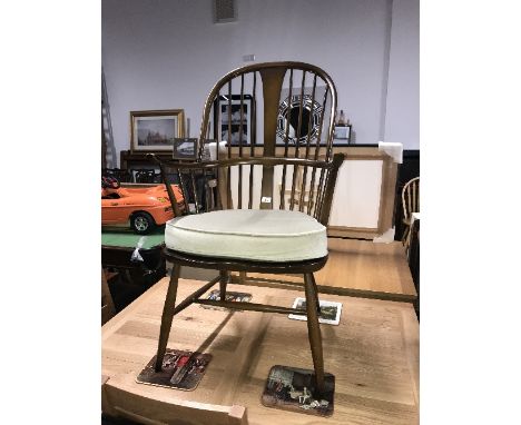 VINTAGE ERCOL WINDSOR ARMCHAIR