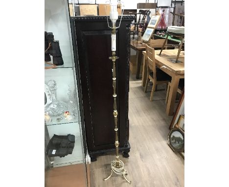 VINTAGE BRASS STANDARD LAMP