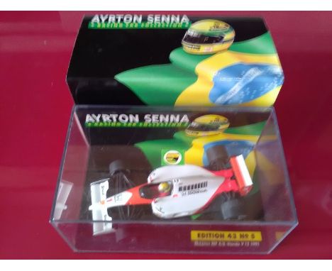 McLaren MP4/6 HONDA V12 F1 die cast model racing car, white & red, no.1, Ayrton Senna minichamps racing collection Edition 43