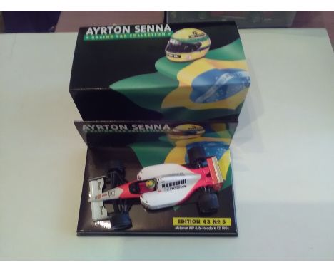 McLaren MP4/6 HONDA V12 F1 die cast model racing car, white & red, no.1, Ayrton Senna minichamps racing collection Edition 43