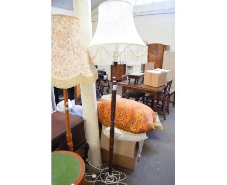 STANDARD LAMP WITH CREAM SHADE