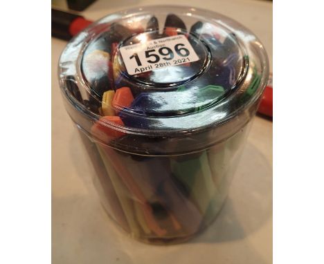 Box of craft knives. P&amp;P Group 1 (£14+VAT for the first lot and £1+VAT for subsequent lots) 