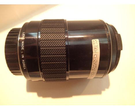 Sirius zoom lens F70-210mm. P&amp;P Group 1 (£14+VAT for the first lot and £1+VAT for subsequent lots) 