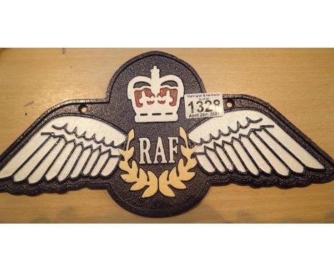 Cast iron RAF wings sign, L: 35 cm. P&amp;P Group 1 (£14+VAT for the first lot and £1+VAT for subsequent lots) 