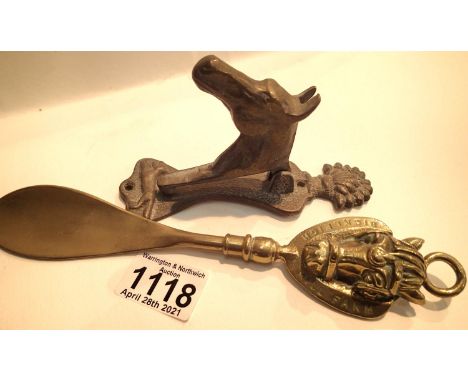 Hunting related brass door knocker and similar shoehorn. P&amp;P Group 1 (£14+VAT for the first lot and £1+VAT for subsequent