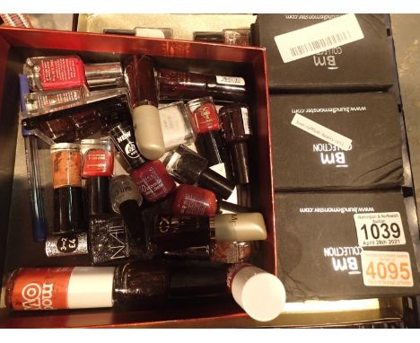 New and opened ladies nail polishes and three boxed gents sets of cuff links. P&amp;P Group 1 (£14+VAT for the first lot and 