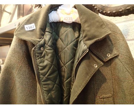 Gents large woodbury tweet jacket. P&amp;P Group 1 (£14+VAT for the first lot and £1+VAT for subsequent lots) 