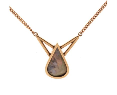 Opal pendant, the yellow metal mount stamped 9ct, together with a 9ct gold neck chain   Condition: 