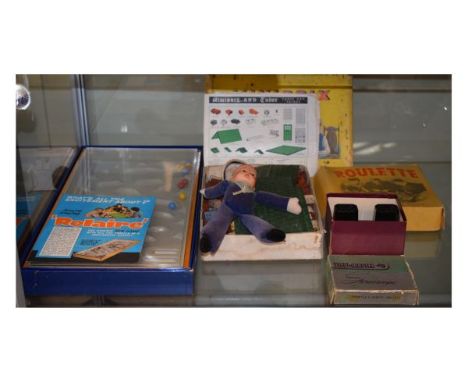 Collection of various vintage games etc including Rolaire, Chad Valley Roulette, Minibrix building blocks etc   Condition: 
