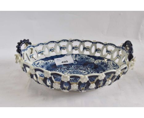 A Worcester porcelain basket with blue and white K'ang Hsi Lotus pattern with K'ang Hsi mark to base20cm long
