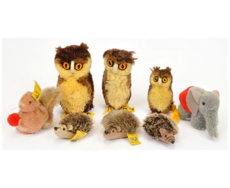 Steiff vintage Pom Pom Pets and woollen miniatures x 8: (1) &amp; (2) owl 7480/09 x 2, 1971-1984, each with button and tag; (