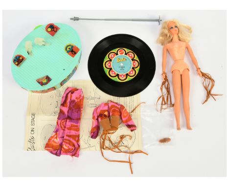 Mattel Barbie Live Action on Stage vintage doll, #1155, 1971, blonde, bendable legs, twist n turn waist, Good to Good Plus, o