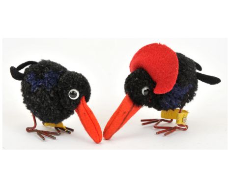 Steiff vintage Pom Pom pets Raven woollen miniature pair, felt beak and feathers, metal feet: (1) Rare Raven with Hood, yello