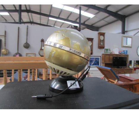 A vintage 1960's Fleetwood transistor six globe radio