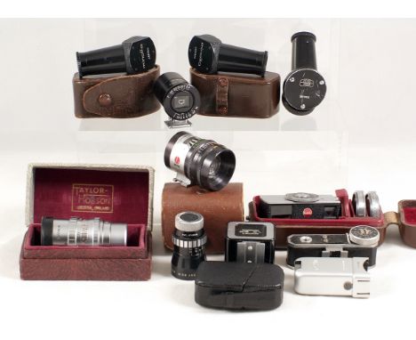 Collection of Viewfinders, Right Angle Finders etc. To include Kontur, Kodak, Komar models, a Zeiss Ikon & 2x Minolta right-a