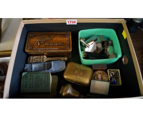 A mixed lot, to include: a brass nutcracker; and various other items. 