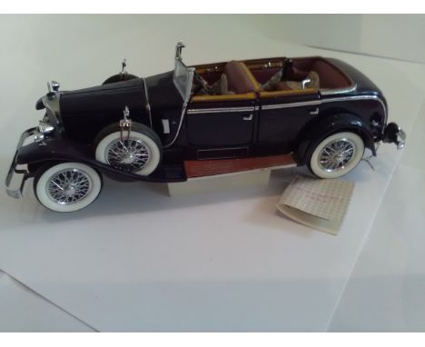 Mercedes Franklin mint 1/24 Scale 1926 Mercedes Benz Model K Car, no box Highly detailed model, comes with opening bonnet wit