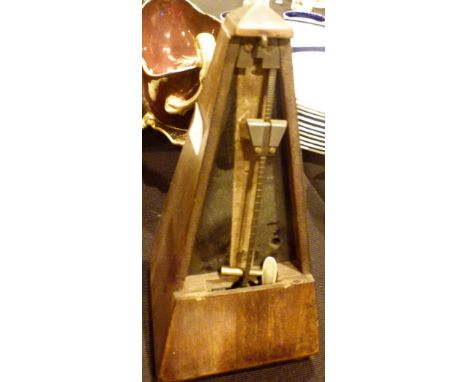 VINTAGE METROMNOME. Vintage wood cased metronome