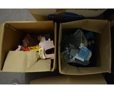 Two boxes of vintage Matchbox 'Shufflies'