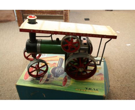 A vintage boxed Mamod traction engine