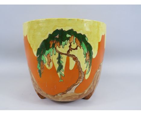 Large Art deco Wilkinson ltd "Memory lane" plant pot, which stands 6 3/4"  tall with a 7.5" diameter