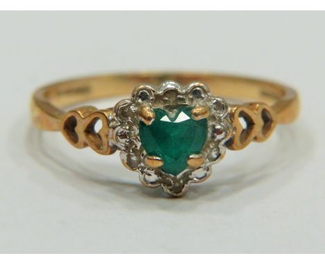 9ct Yellow Gold ring set with a Central Heart shaped Emerald with Melee Diamond surround.   Finger size 'S'  2.0g