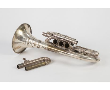 EARLY 20th CENTURY UNBRANDED SILVER PLATED TRUMPET the three keys inlet with mother of pearl, 20 1/4" (51.4cm), including mou