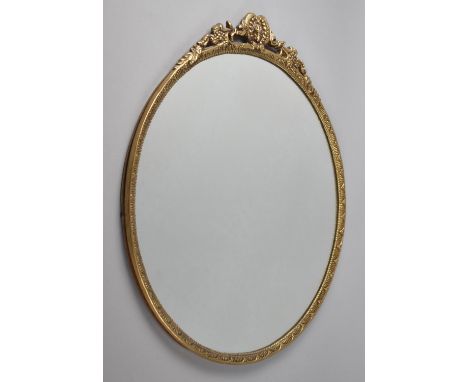 A Gilt Framed Wall Mirror, with Pierced Finial, 45cm Diameter 