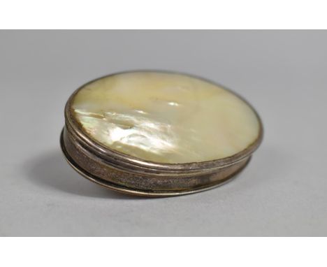 An 18th/19th Century Oval White Metal and Mother of Pearl Snuff Box, Unmarked but Probably Silver, 7cm wide 