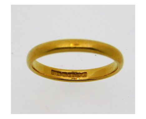 A 22ct gold ring, 2.5g, size K