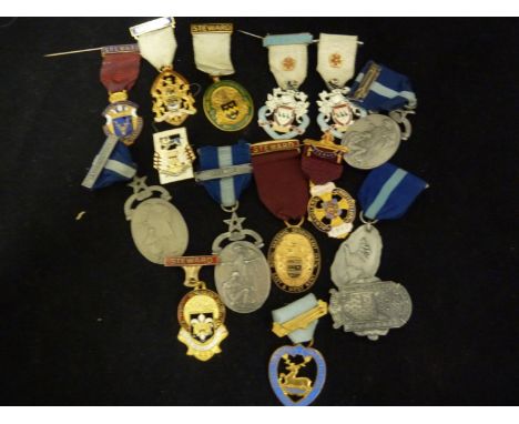 A group of 17 Masonic interest enamel and white metal medallions including a boxed Toye &amp; Co Ltd Royal Masonic benevolent