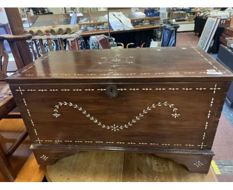 INLAID TRUNK
