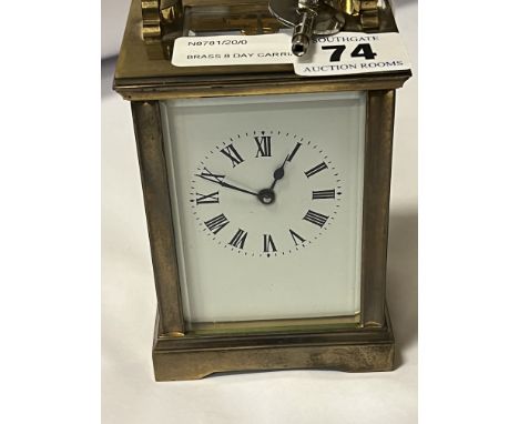 BRASS 8 DAY CARRIAGE CLOCK &amp; KEY - 12 CMS (H) APPROX