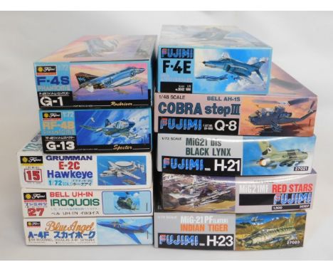 Ten boxed Fujumi 1:48 &amp; 1:72 scale model aircraft kits, present as unused &amp; complete