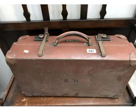 A vintage 'Revelation' suitcase. Fully adjustabl in height
