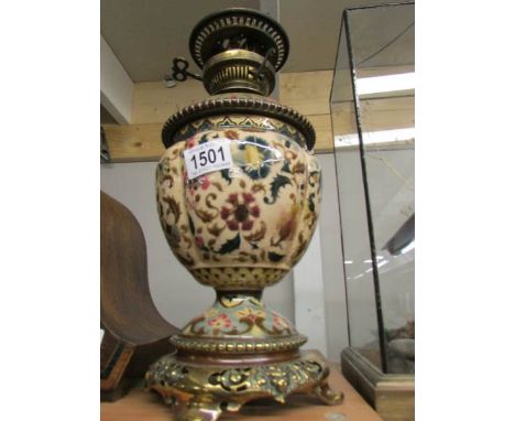 A Royal Doulton oil lamp base (crack to font).
