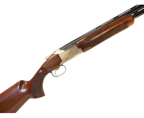 Browning B725 Sporter over and under shotgun LICENCE REQUIRED Browning B725 S1 Sporter over and under shotgun, 32inch multich
