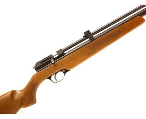 SMK .177 PCP Victory air rifle SMK .177 PCP Victory air rifle, 22inch barrel serial number PR900W, with adapter, manual, one 