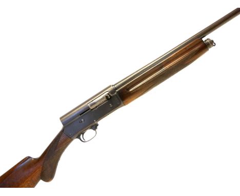 Browning 16 bore semi auto shotgun LICENCE REQUIRED Browning 16 bore Acier Special semi auto shotgun, 27inch barrel, serial n