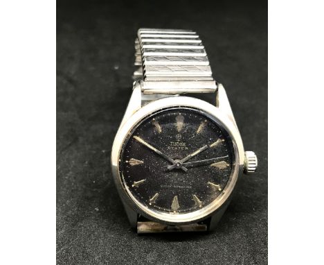 Tudor, a gents Oyster manual wind wristwatch with black dial, Model No.7934, Case No.263779, dial approx 34mm.