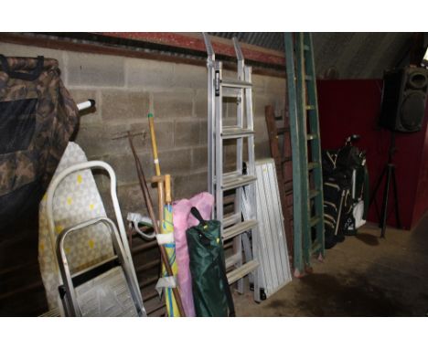 An aluminium step ladder and a decorators platform